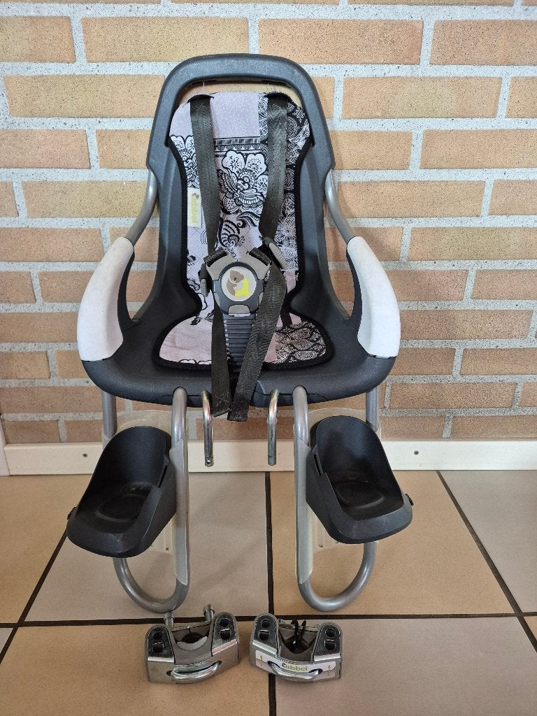 Qibbel Fietsstoeltje, Fietsen en Brommers, Fietsaccessoires | Fietsstoeltjes, Gebruikt, Voorzitje, 0 t/m 18 kg, Voetsteuntjes