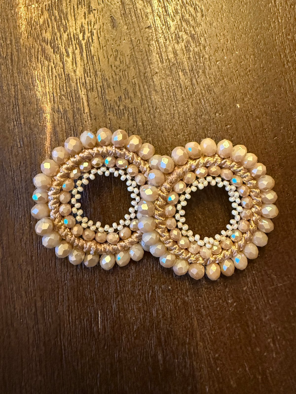 Paulie Pocket oorbellen - Beige/Goudkleurig, Sieraden, Tassen en Uiterlijk, Met kristal, Overige materialen, Hangers, Beige