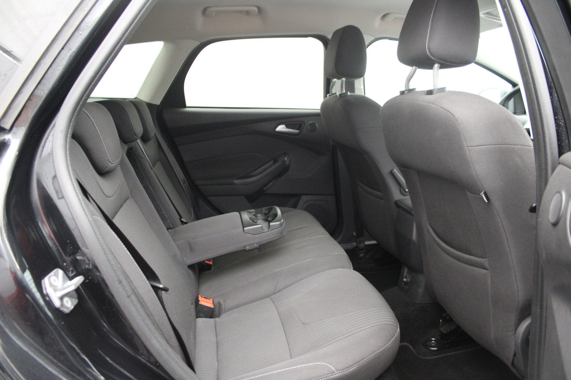 Foto 14 van Ford FOCUS Wagon 1.0 EcoBoost Titanium nette station met tre