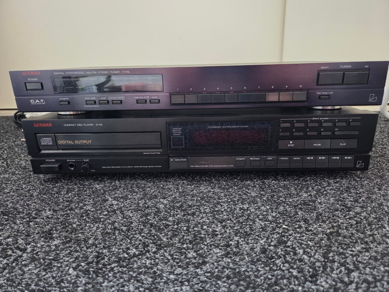 Luxman T-115 Tuner en D-113 CD-speler set, Ophalen of Verzenden