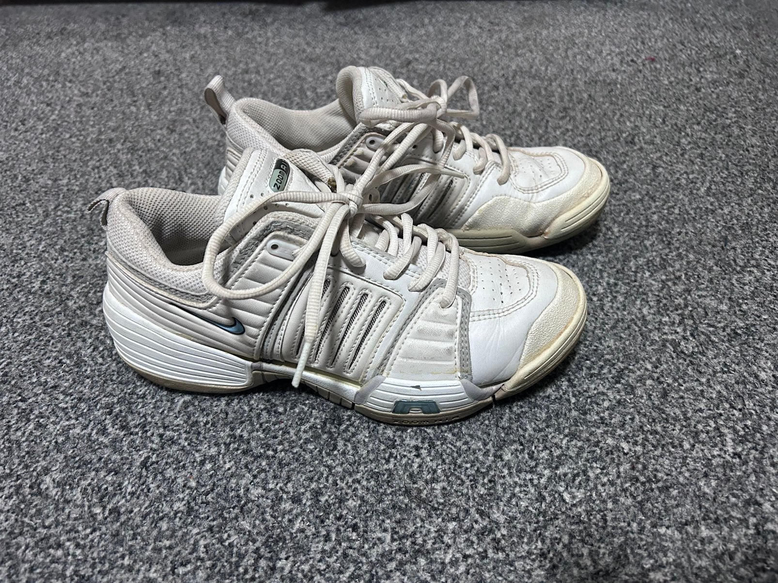 Nike sportschoenen. M38,5, Wit, Ophalen of Verzenden, Sneakers of Gympen, Gedragen
