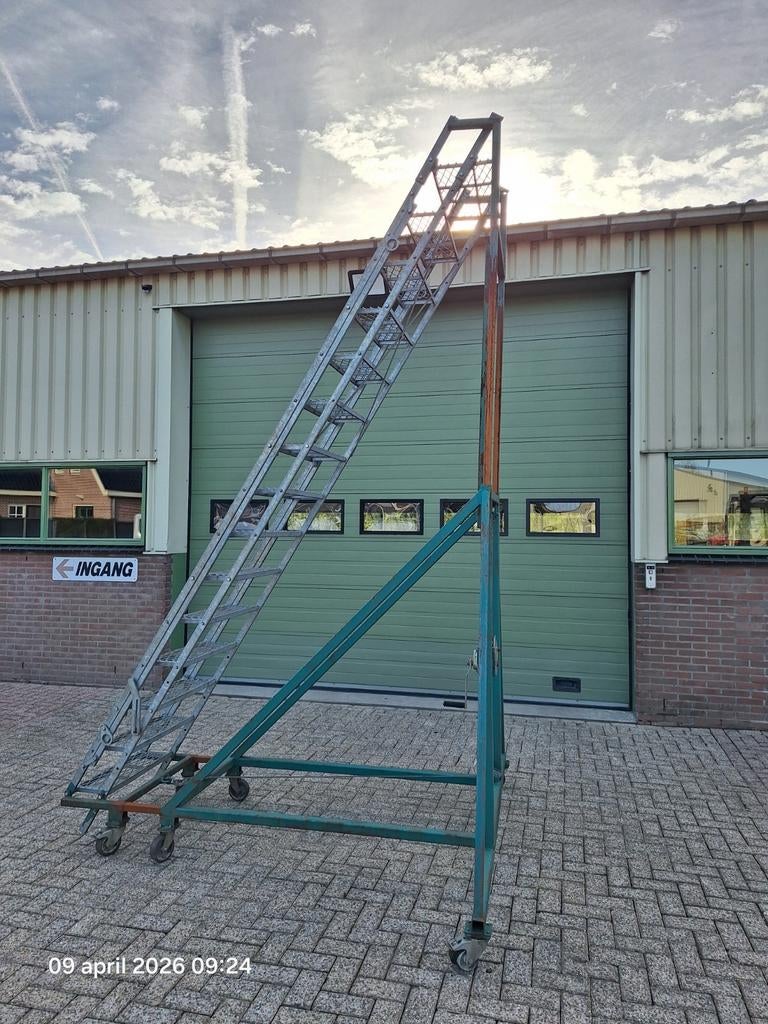 Verstelbare trap, Ophalen of Verzenden, Gebruikt, Overige typen, Minder dan 2 meter