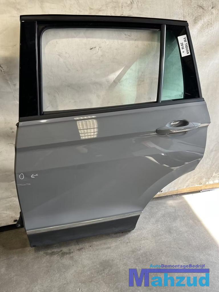 VW TIGUAN Nardo grey grijs Links achter deur portier 2016+, Auto-onderdelen, Carrosserie en Plaatwerk, Gebruikt, Volkswagen AG