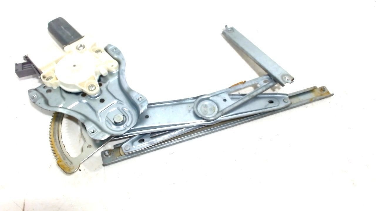 Raammechaniek elektrisch rechts voor Toyota Avensis, Onderdelen@venauto.nl, Van der Ven Autorecycling B.V., Gebruikt, Ettenseweg 76, 4706 PB Roosendaal, The Netherlands