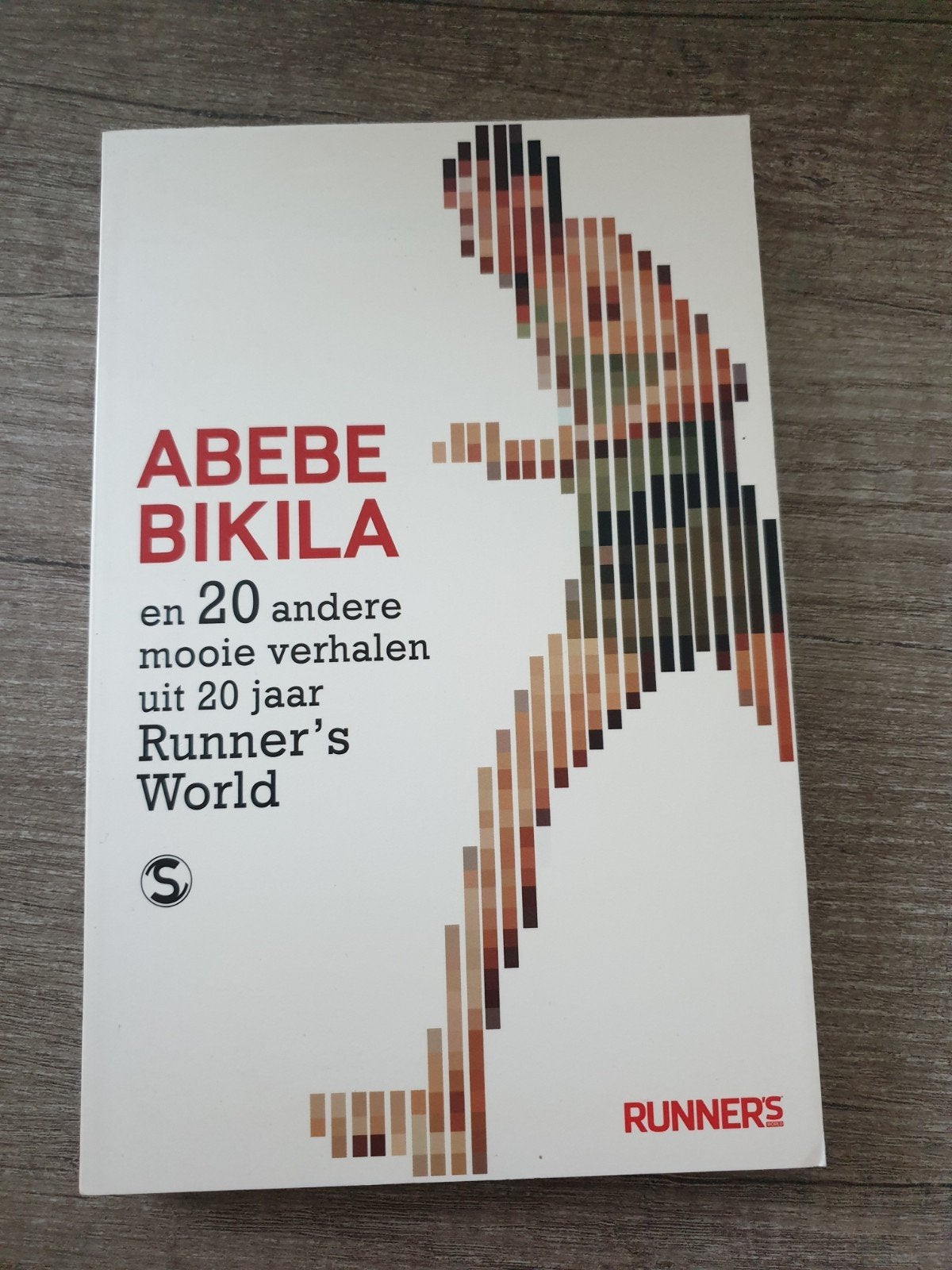 Abebe Bikila en 20 andere mooie verhalen uit Runner's World, Ophalen of Verzenden, Gelezen, Runner's World