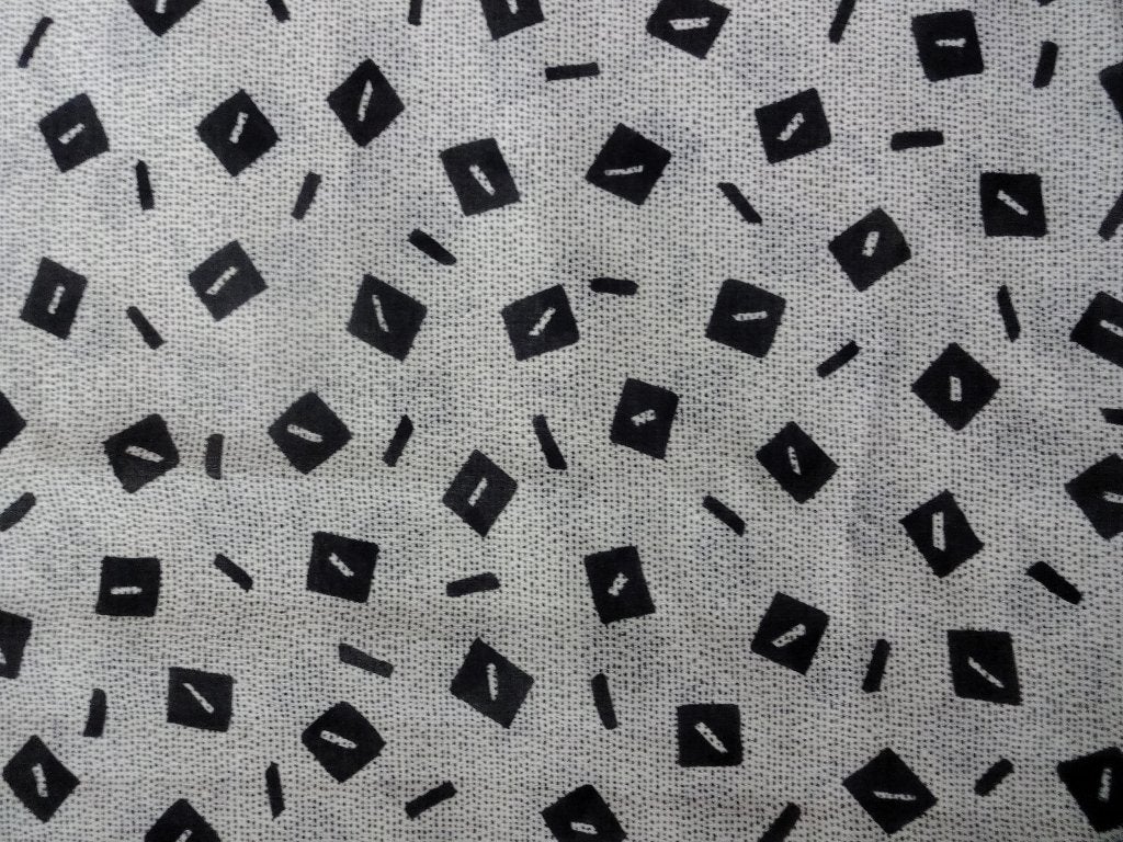 Licht grijze lap stof abstract geometrisch patroon 145 x 320, Gebruikt, Verzenden, 120 cm of meer, Zwart