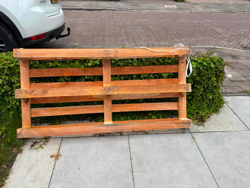 Gratis af te halen: Pallet, Ophalen, Gebruikt