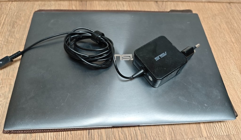 Asus UX31a Ultrabook, i7, Computers en Software, Windows Laptops, Niet werkend, 13 inch, SSD, 2 tot 3 Ghz, 4 GB, Qwerty, Verzenden