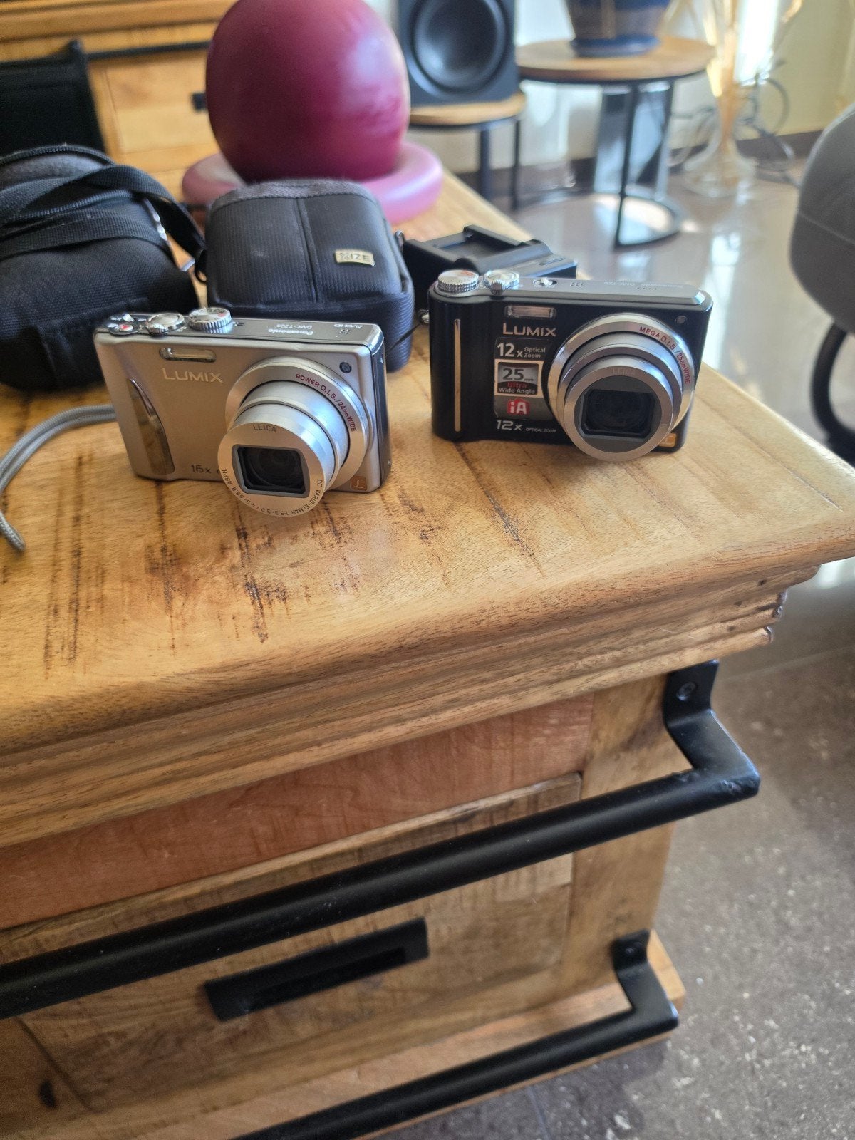Panasonic Lumix DMC-TZ25 en DMC-TZ6 compactcamera's, Gebruikt, Panasonic, Oplader, Ophalen of Verzenden