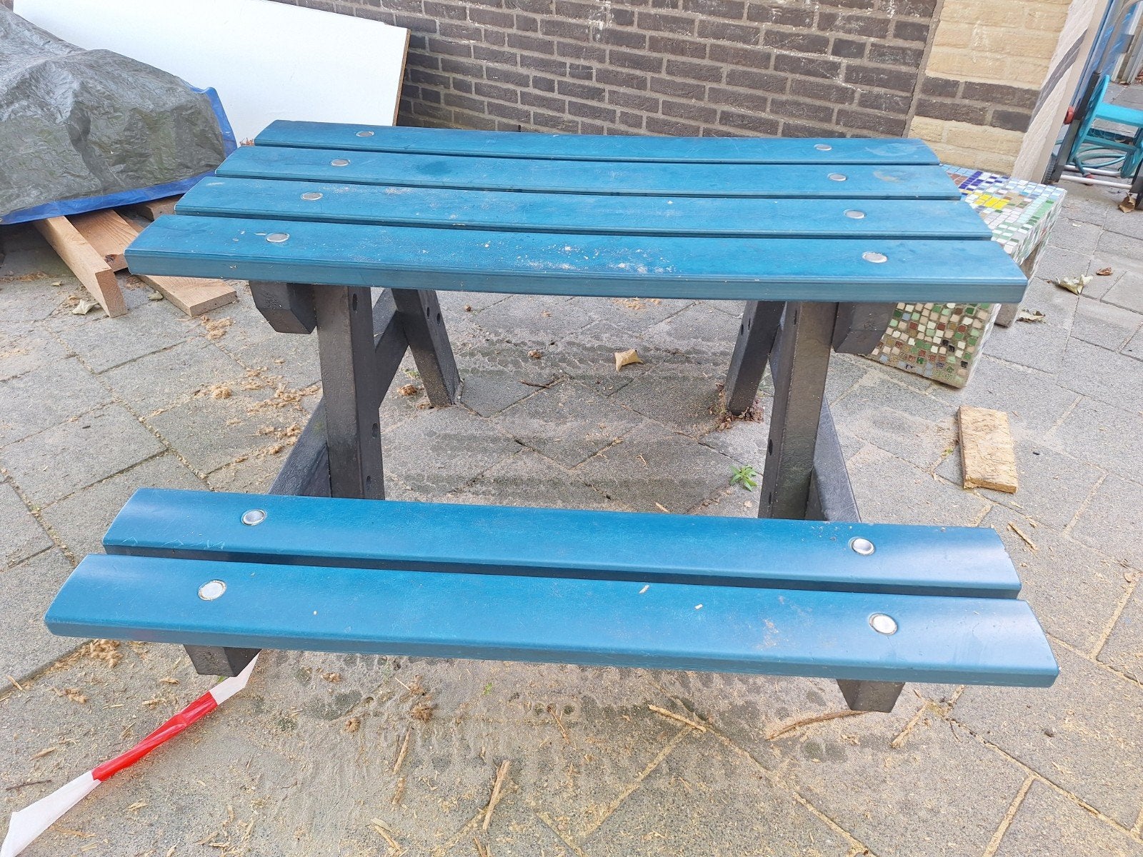 Stevige picknicktafel, blauw, voor buiten, Tuin en Terras, Picknicktafels, Gebruikt, Rechthoekig, Overige materialen, Ophalen
