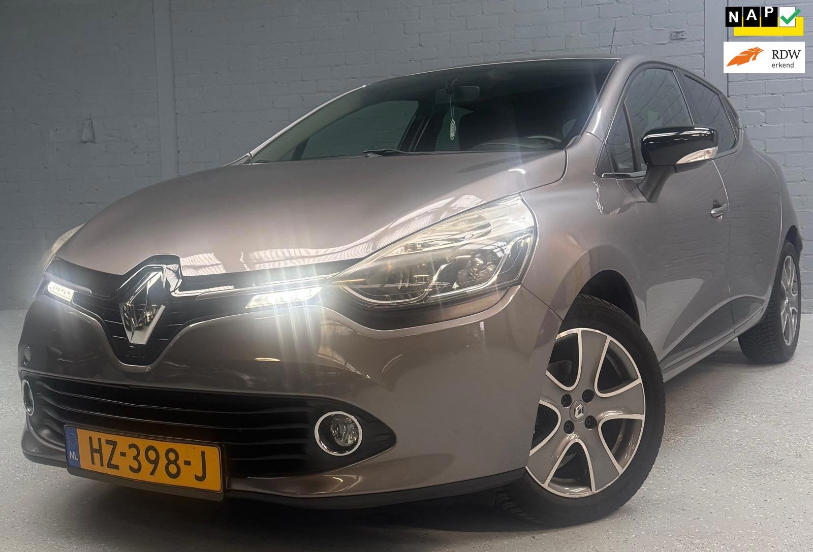 Renault Clio 0.9 TCe ECO Night&Day | Nap | Airco | Pdc | Blu, Auto's, Renault, Voorwielaandrijving, 898 cc, Gebruikt, Euro 6