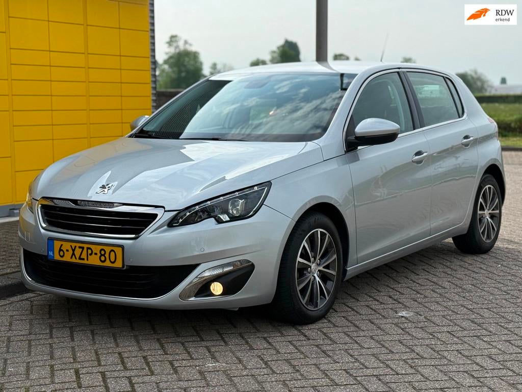 Peugeot 308 1.2 PureTech Allure Automaat Xenon Led PDC 68dkm, Stof, Gebruikt, Euro 6, 1199 cc