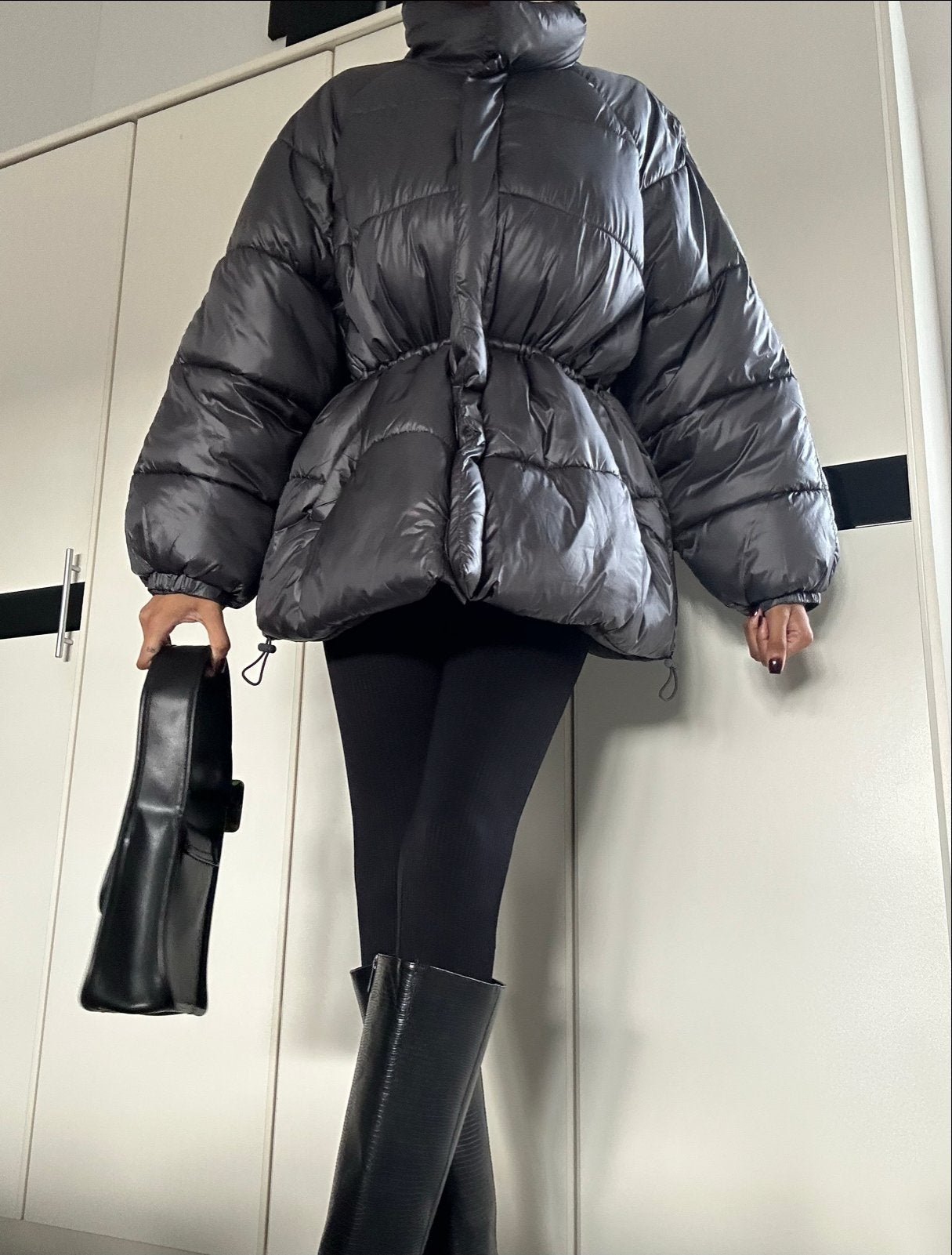 Antraciet grijze pufferjas met trekkoord - Maat L - NIEUW, Kleding | Dames, Maat 42/44 (L), Nieuw, Ophalen of Verzenden, Jennyfer