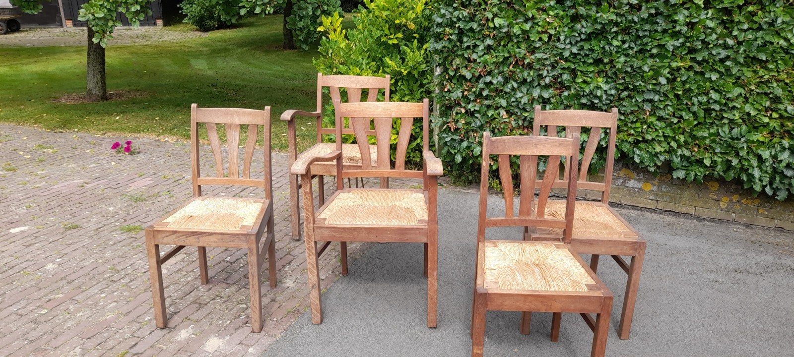 Set van 5 eiken stoelen met biezen zittingen, Ophalen
