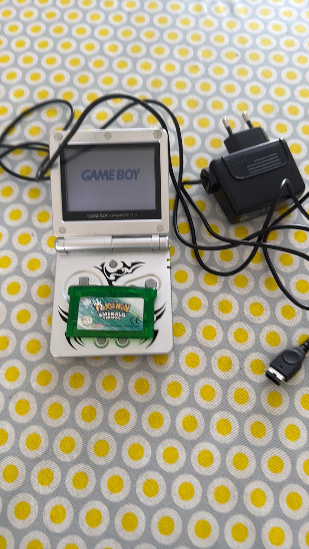 Nintendo Game Boy Advance SP Tribal Edition Zilver (AGS-001), Avontuur en Actie, Gebruikt, 1 speler, Ophalen of Verzenden