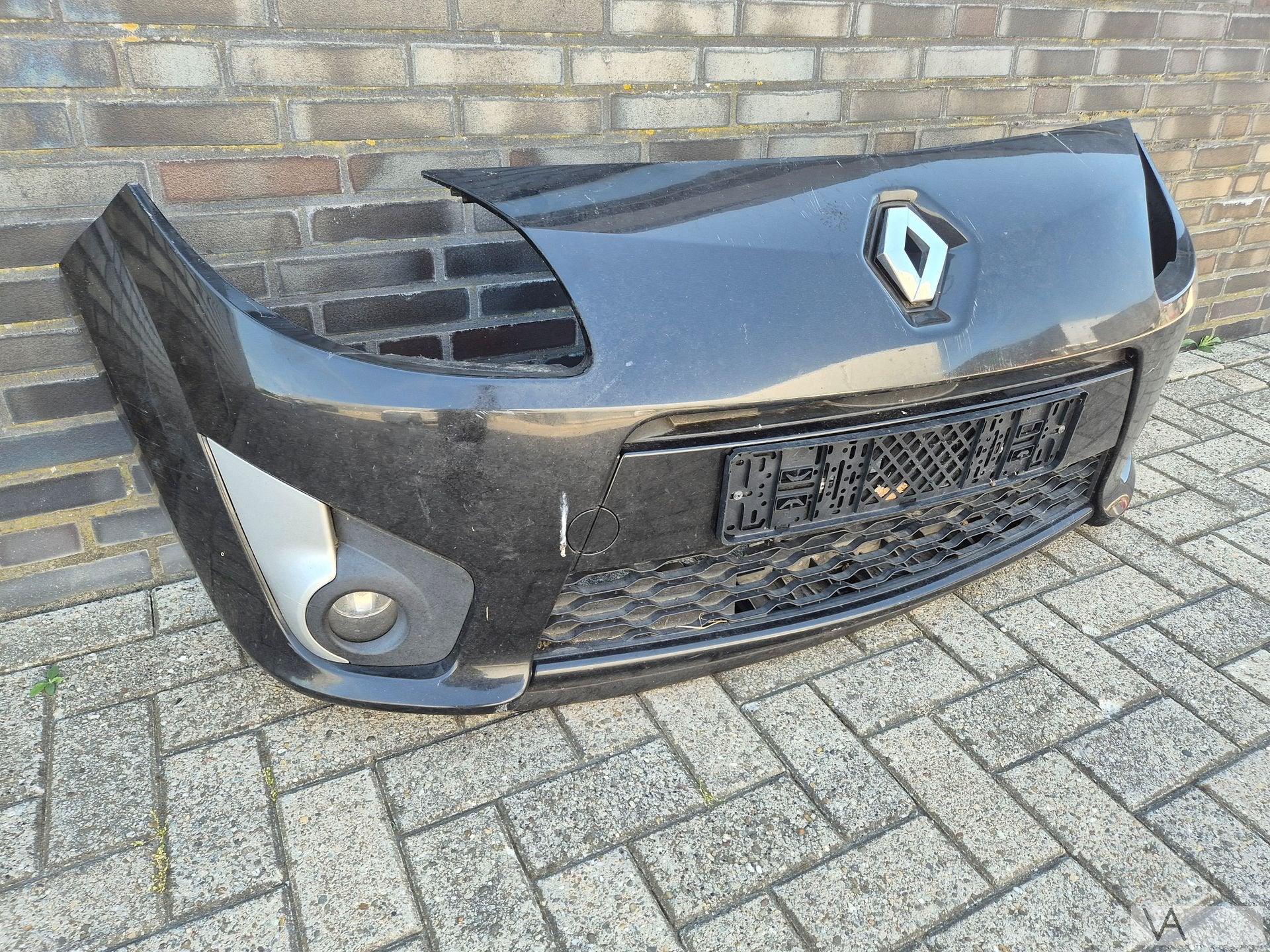 Renault Twingo 2 2007 - 2012 voorbumper sport + mistlampen, Auto-onderdelen, Gebruikt, -, -, Ophalen of Verzenden