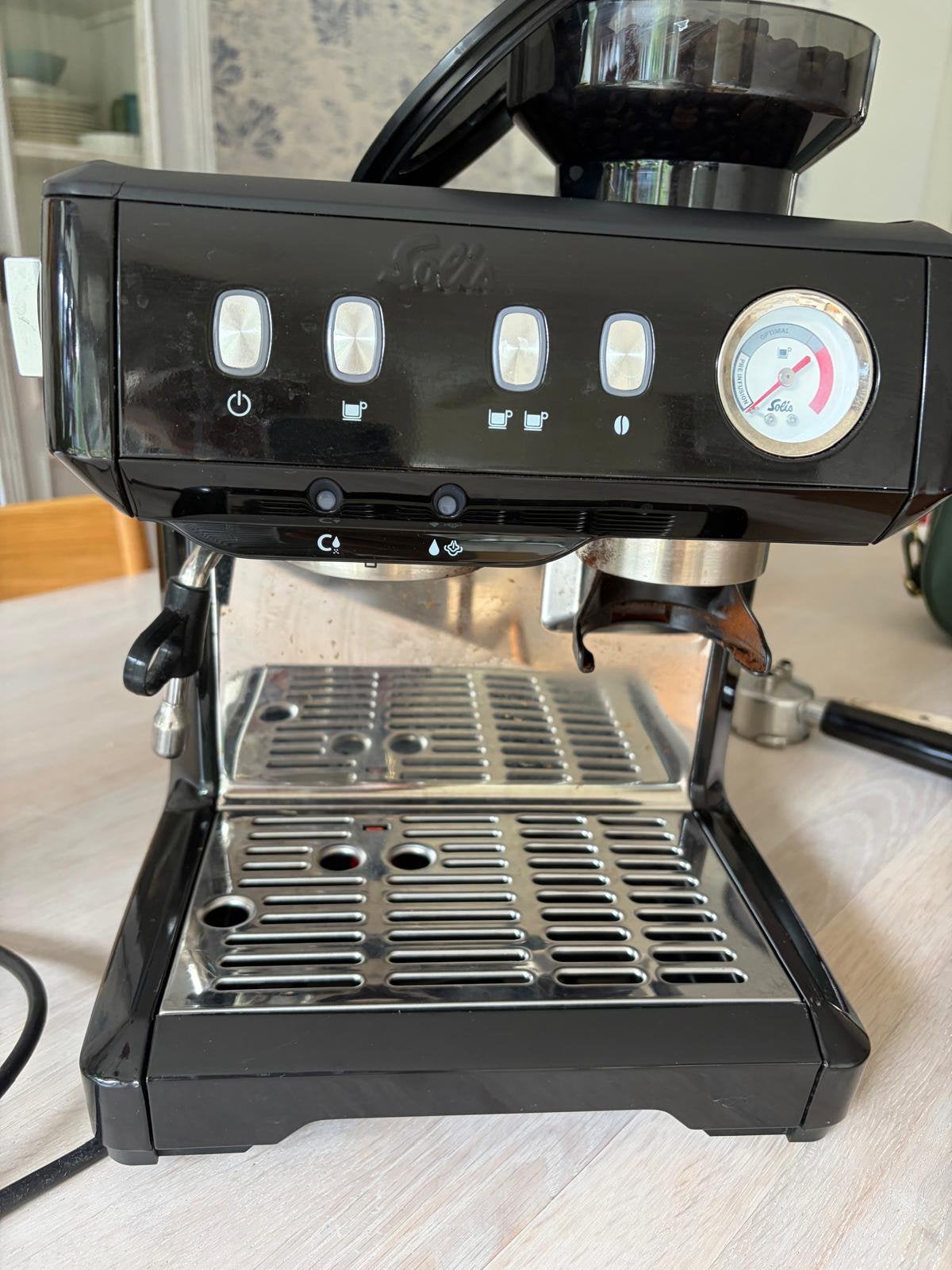 Solis Grind & Infuse Compact Espressomachine, Stoompijpje, Gebruikt, Espresso apparaat, 2 tot 4 kopjes