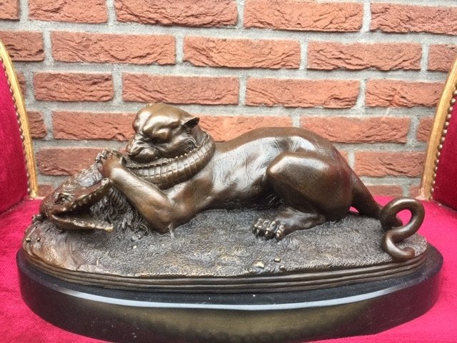 DE STRIJD OM HET BESTAAN, brons en marmer, Antiek en Kunst, Brons, Scène, Beeld, Gemerkt