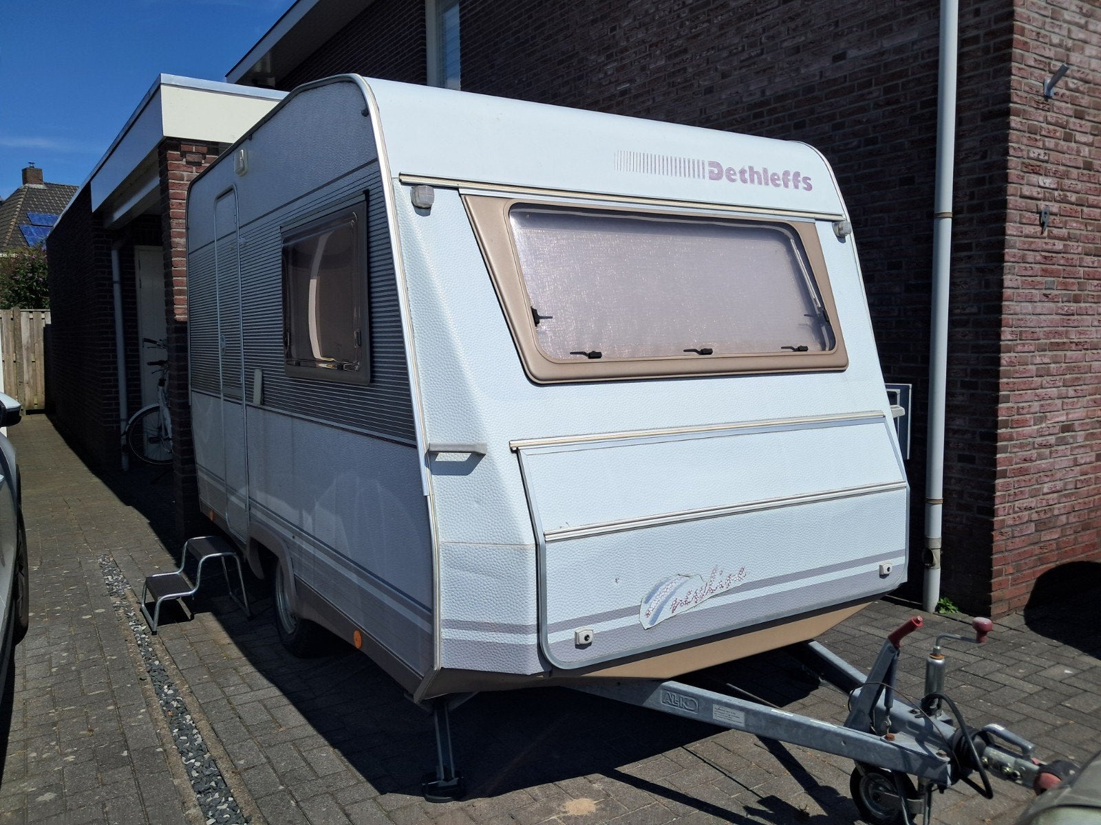Dethleffs caravan met 3-persoons stapelbed en voortent., Caravans en Kamperen, Vast bed, Treinzit, Particulier, Dethleffs