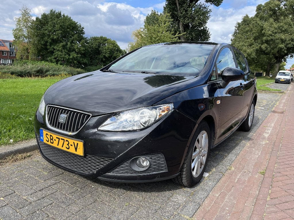 Seat Ibiza 1.4 63KW 5DRS 2010 Zwart, Voorwielaandrijving, Stof, 40 €/maand, Euro 6