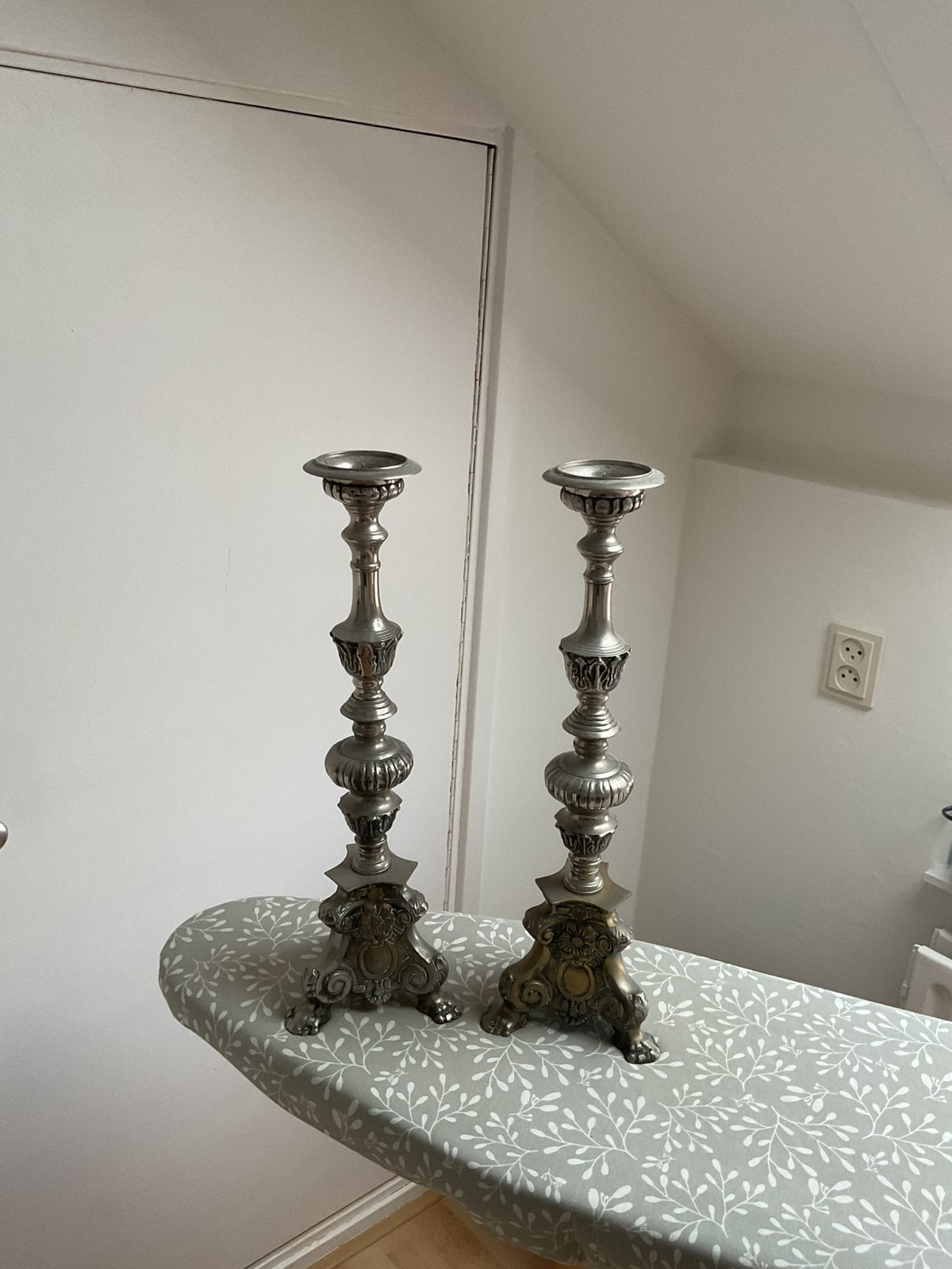 Verzilverde kandelaars, 47 cm hoog, Antiek en Kunst, Antiek | Kandelaars, Ophalen, Zilver