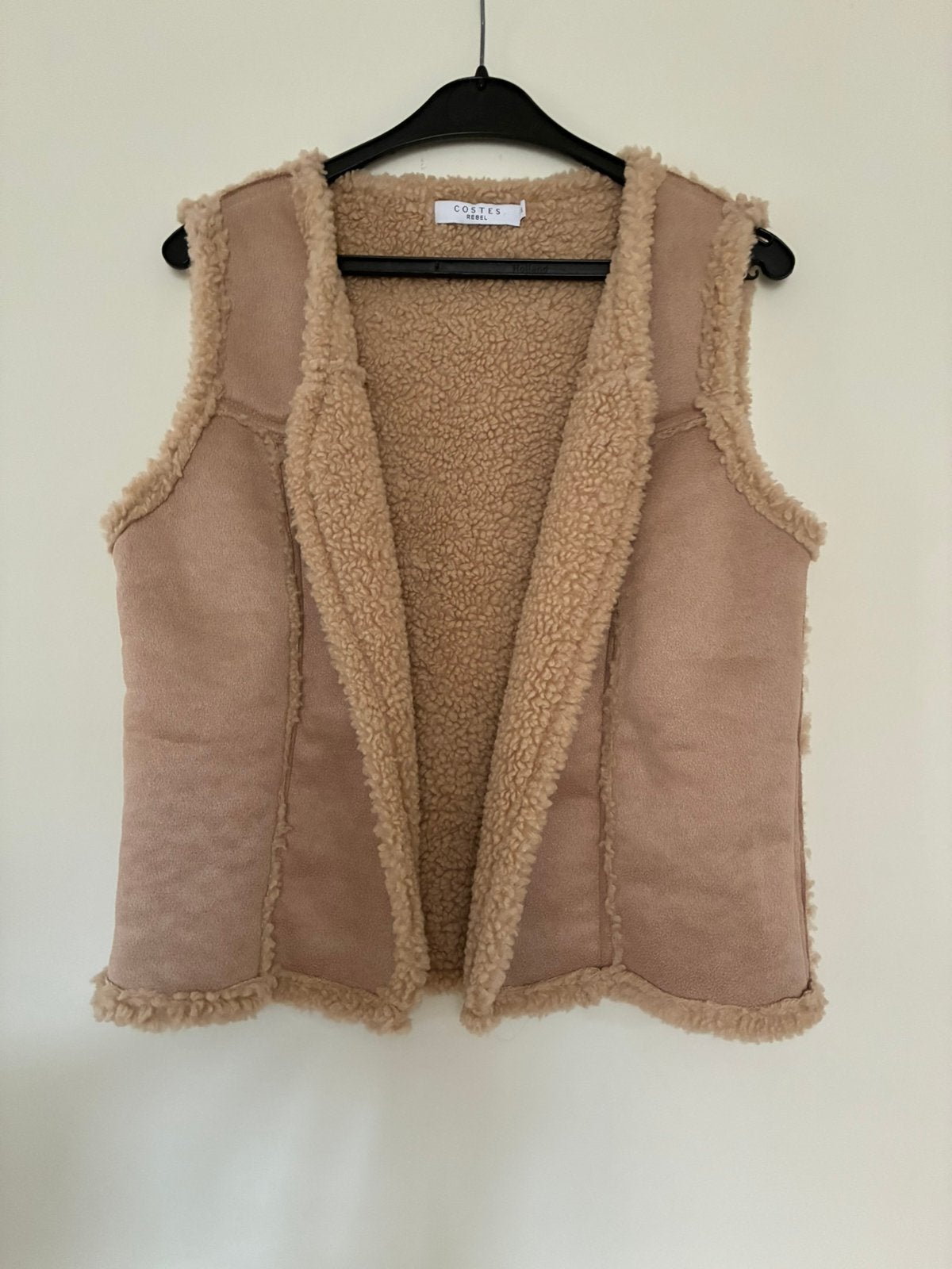 Gilet ( Costes - nieuw ), Kleding | Dames, Bodywarmers, Ophalen of Verzenden, Nieuw, Maat 36 (S), Beige