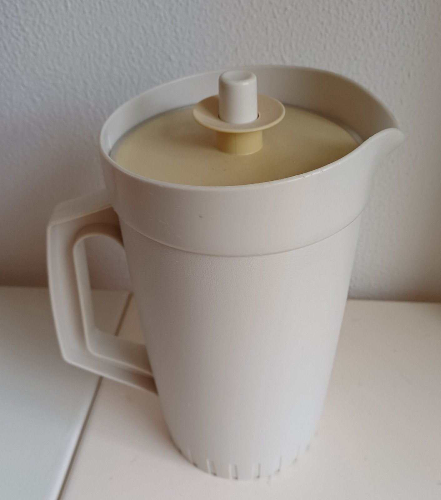 Tupperware waterkan met goed afsluitbare deksel, Ophalen of Verzenden