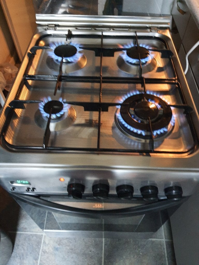 RVS Indesit Gasfornuis Elektrische Heteluchtoven werkt super, Ophalen, Minder dan 85 cm, 4 kookzones, Zo goed als nieuw