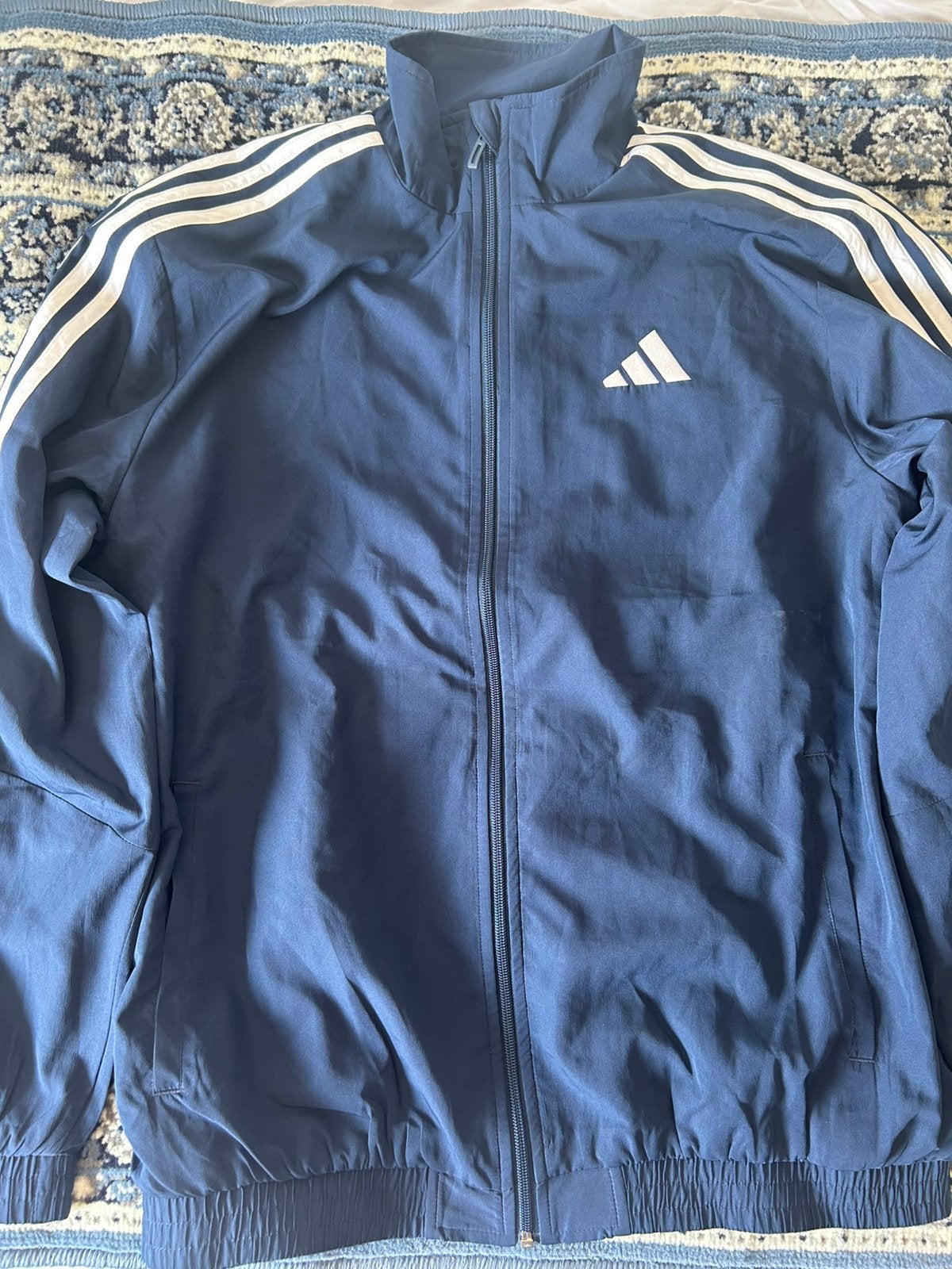 Adidas trainingsjack blauw met witte strepen maat M