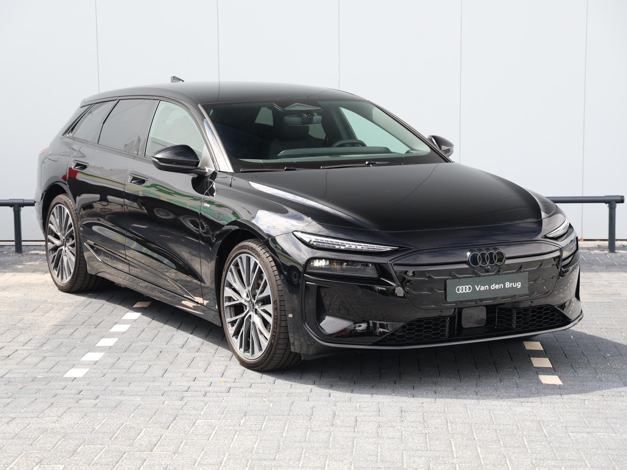 Audi A6 Avant e-tron S edition 83 kWh | 21" lichtmetalen vel, Auto's, Audi, Automaat, Achterwielaandrijving, Gebruikt, Zwart