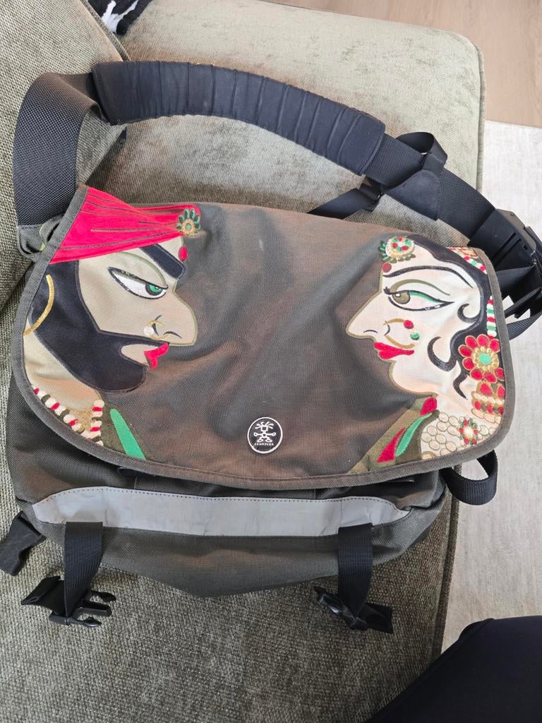 Crumpler schoudertas / laptoptas, Ophalen of Verzenden, Rugtas