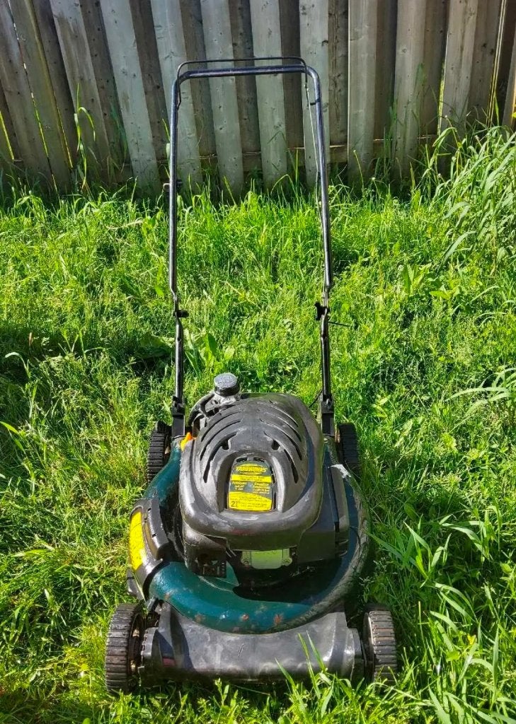 Yardworks Benzine Grasmaaier - 21 inch maaibreedte, Tuin en Terras, Cirkelmaaier, Gebruikt, Yardworks, Mulchfunctie