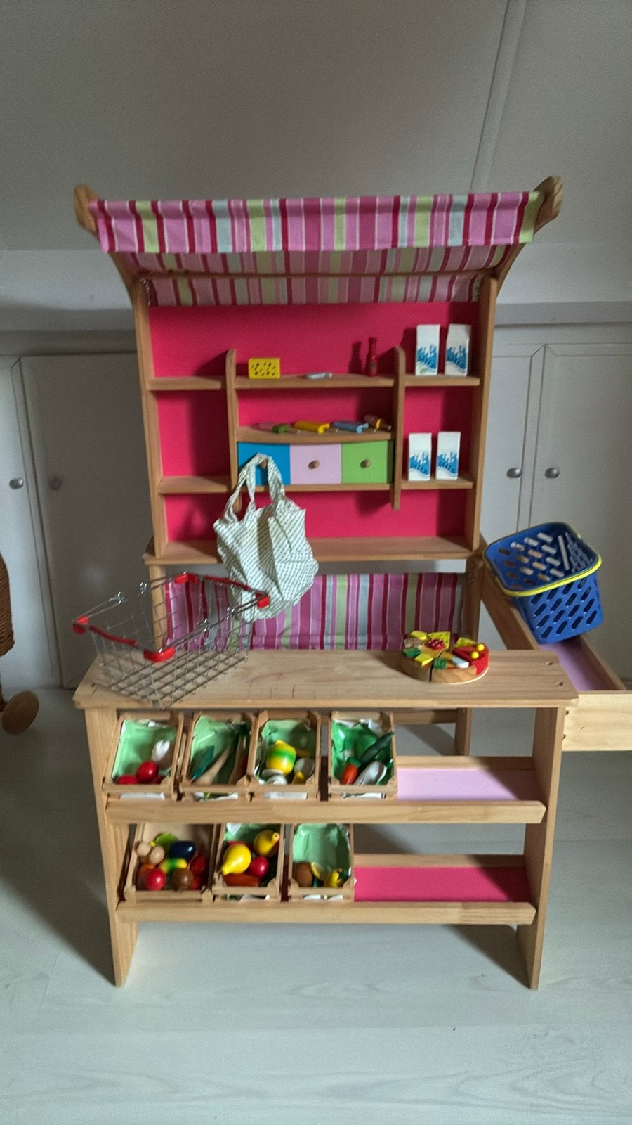 Houten Speelgoedwinkel met Accessoires, Ophalen, Zo goed als nieuw, Jongen of Meisje