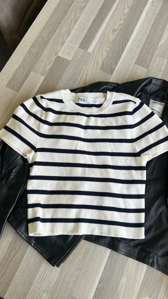 Stoer Indian leren biker jasje & Zara gestreepte top, Ophalen, Zo goed als nieuw, Maat 34 (XS) of kleiner, Zwart