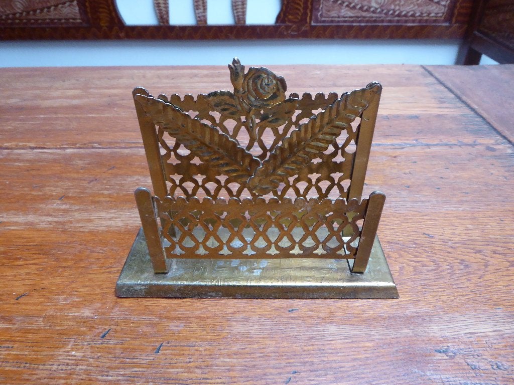 Vintage metalen brievenhouder