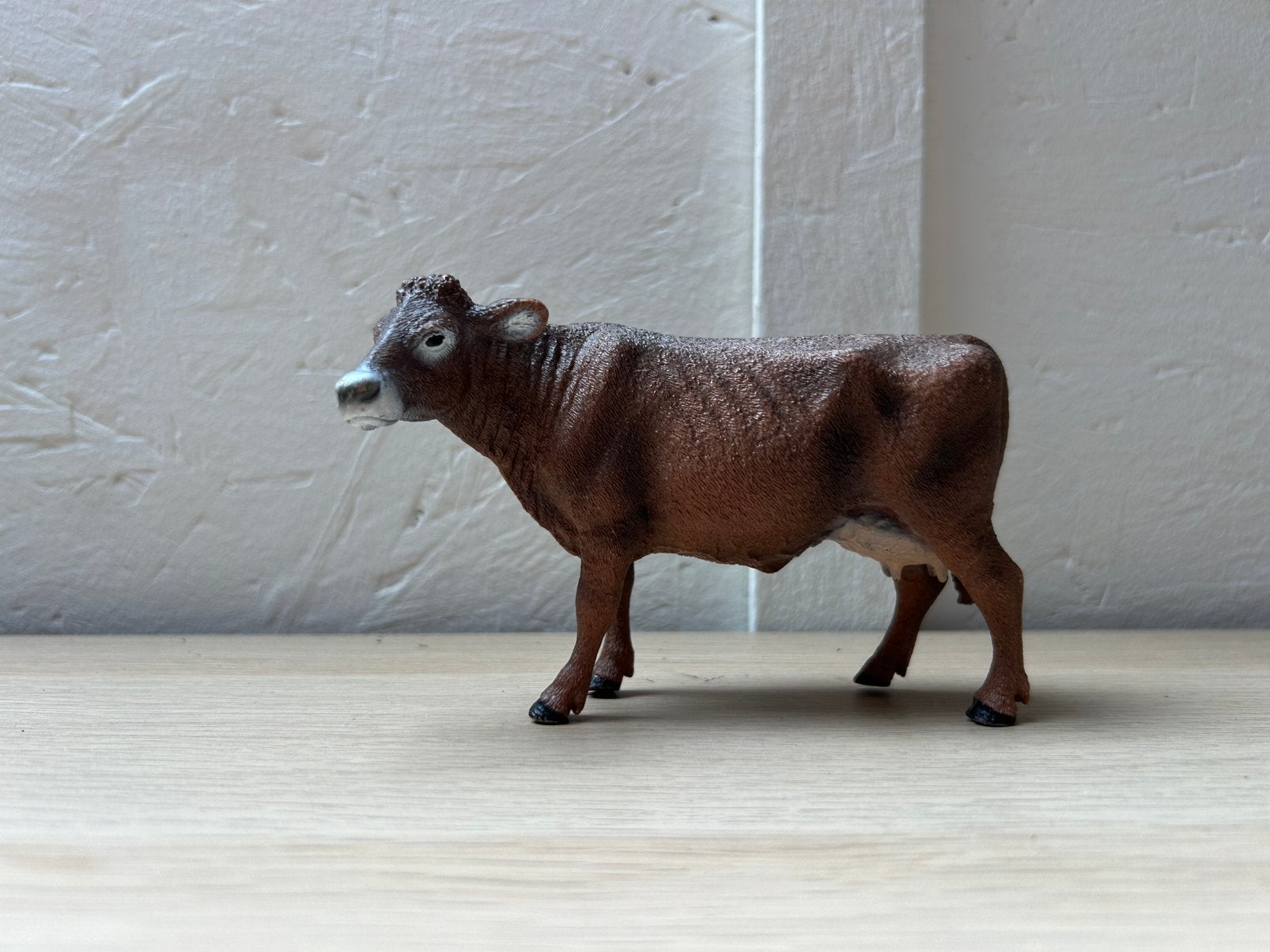 Schleich bruine koe, Ophalen of Verzenden, Zo goed als nieuw, Paard, Beeldje of Figuurtje