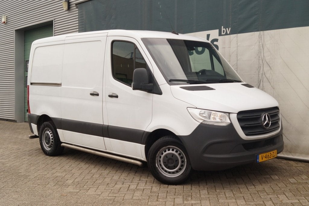 Mercedes-Benz Sprinter 211 2.2 CDI 114pk L1-H1 -NAVI-ECC-CAM, Auto's, Stof, Gebruikt, Euro 6, 4 cilinders