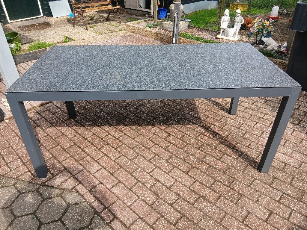 tuintafel met een glazen plaat., Tuin en Terras, Tuintafels, Ophalen, Gebruikt, Rechthoekig, Aluminium