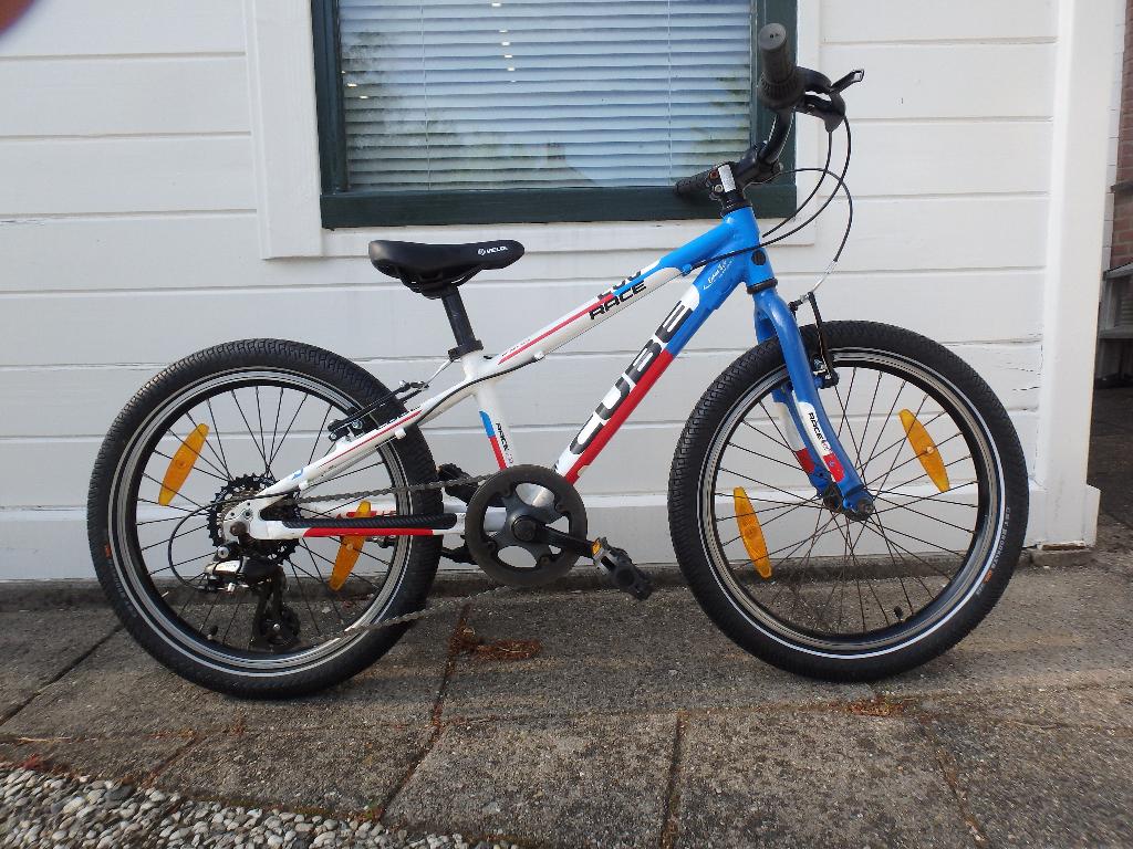 Cube 200 Race - Frame-maat = 27 cm (L = 1.15 - 1.30 m), Fietsen en Brommers, Fietsen | Mountainbikes en ATB, Gebruikt, Velgrem
