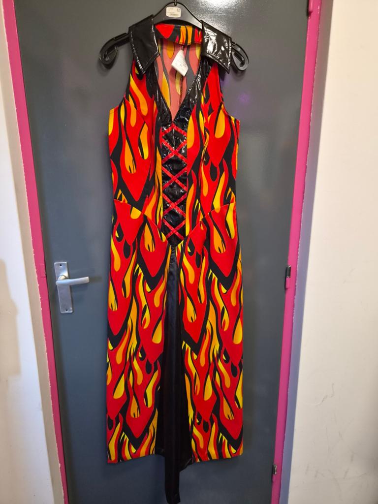 Vlammenjurk  en vlammen cape - Maat M, Carnaval, Kleding, Ophalen, Maat 38/40 (M)