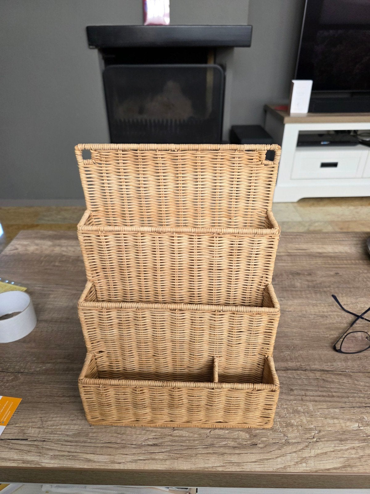 Rotan brievenstandaard, Huis en Inrichting, Woonaccessoires | Krantenbakken en Lectuurbakken, Meerdere vakken, Gebruikt, Natuurlijk materiaal