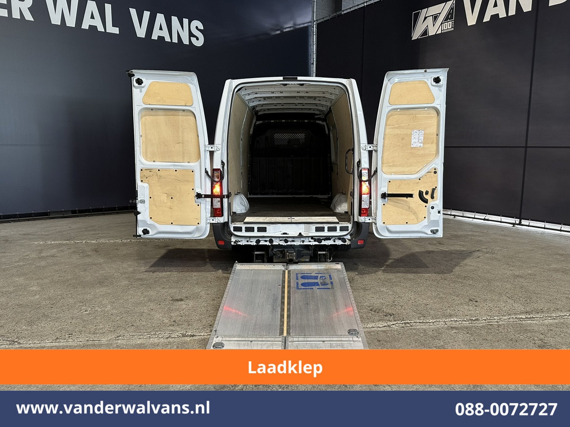 Renault Master 2.3 dCi 131pk L4H2 Euro6 Airco | Laadklep | L, Voorwielaandrijving, Gebruikt, 4 cilinders, 2500 kg
