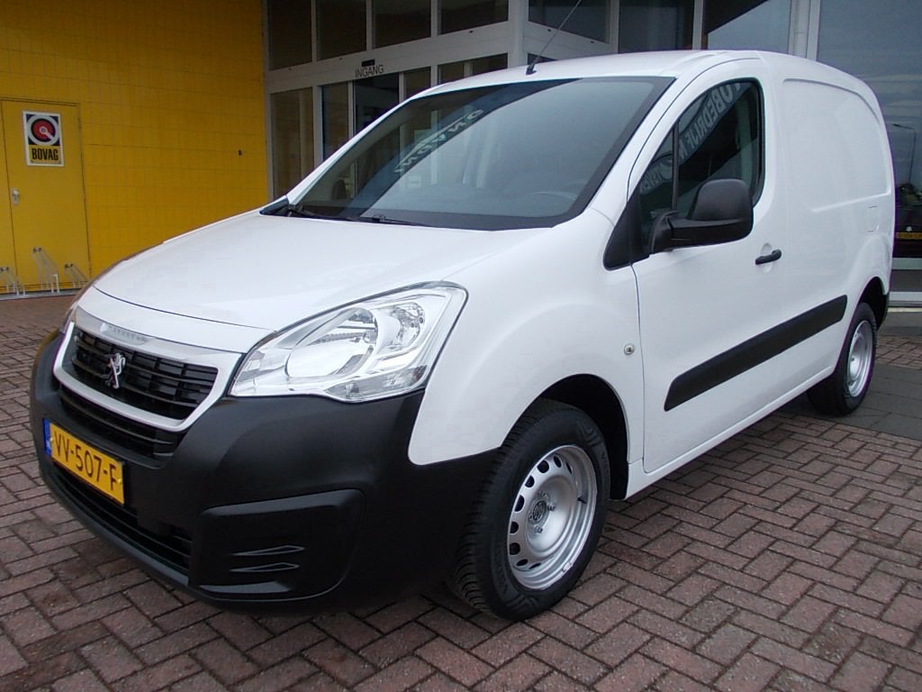Peugeot Partner 1.6 HDI AIRCO, CRUISE CONTR., PDC, SCHUIFDEU, Euro 5, Gebruikt, 680 kg, 4 cilinders