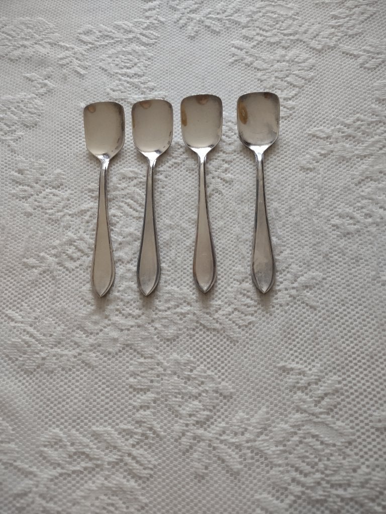 sola 100 model puntfilet ijslepels (4), Antiek en Kunst, Antiek | Bestek, Ophalen of Verzenden