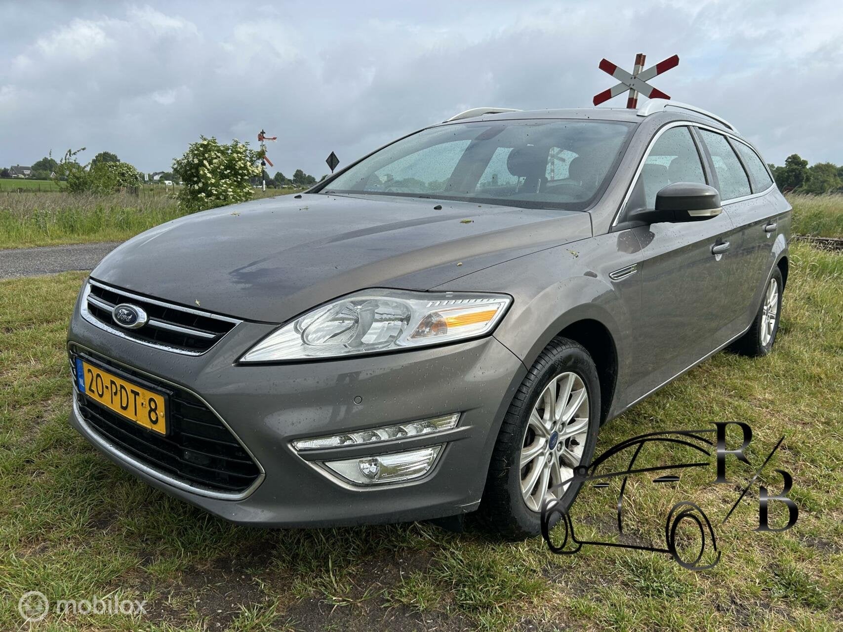 Ford Mondeo Wagon 1.6 EcoBoost Titanium VASTE EXPORTPRIJS, Auto's, Voorwielaandrijving, Gebruikt, 4 cilinders, 160 pk