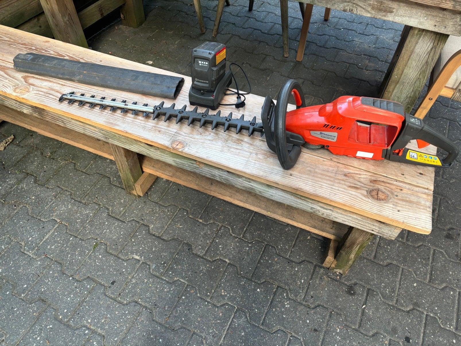 Husqvarna 536lihd70 accu heggenschaar set nette staat, Ophalen, Zo goed als nieuw