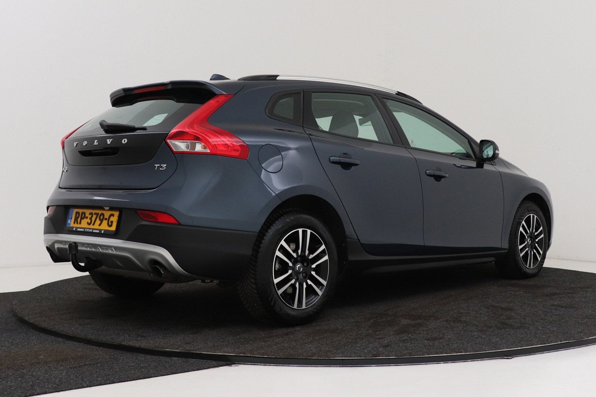 Volvo V40 Cross Country 1.5 T3 Nordic+ | Trekhaak | Camera |, Auto's, Stof, 700 kg, Blauw, Origineel Nederlands