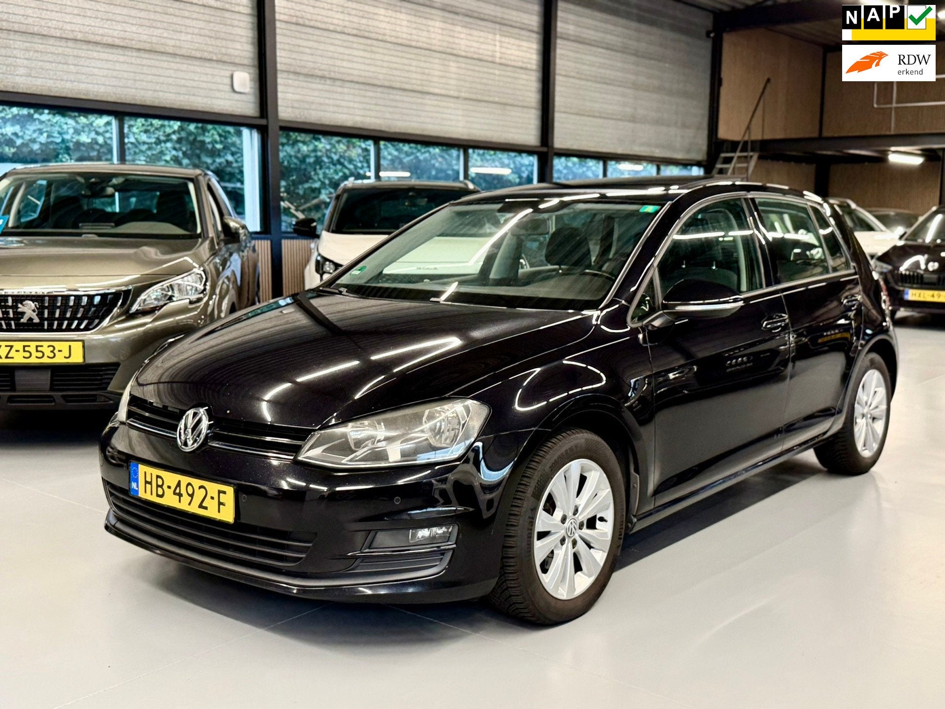 Volkswagen Golf 1.6 TDI Comfortline Panorama l EURO 6 l, Voorwielaandrijving, Gebruikt, Euro 6, 4 cilinders