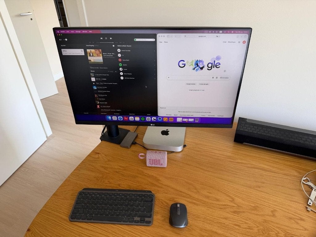 LG Ergo 32UN880K-B 32” 4K UHD Monitor – Zeer nette staat, Computers en Software, Monitoren, Ophalen, In hoogte verstelbaar, LG Electronics