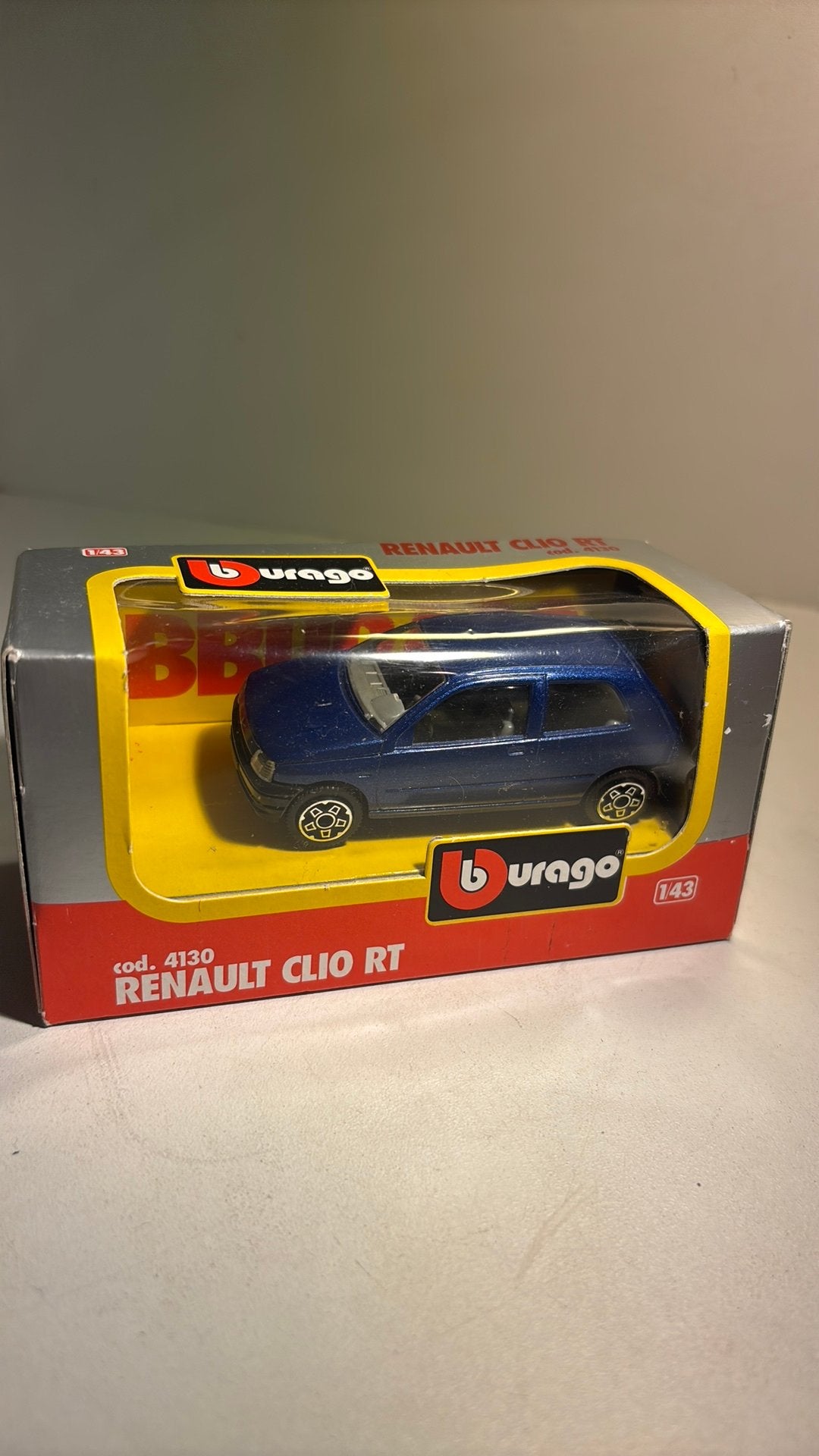 Renault clio rt bburago 1.43, Overige merken, Auto, Ophalen of Verzenden, A